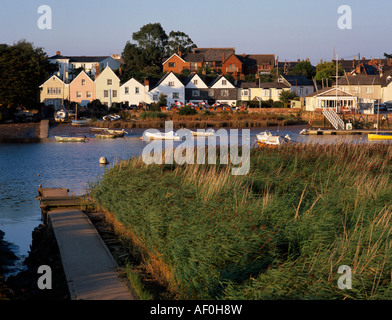 Topsham, Devon, UK, betrachtet über die exe-Datei von der Fähranlegestelle Stockfoto