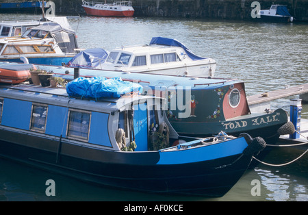 Hausboote auf dem Fluss Avon Bristol Stockfoto