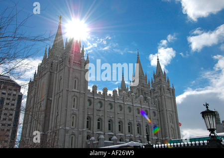 LDS-Tempel in Salt Lake City Utah Hauptsitz der Mormonenkirche auf einem brillanten Wintertag s Stockfoto