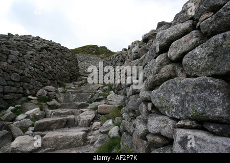 Blick vom Gipfel der Berg Bennachie in der Nähe von Inverurie, Aberdeenshire, Schottland, UK, zeigt der Eisenzeit Wallburg Stockfoto