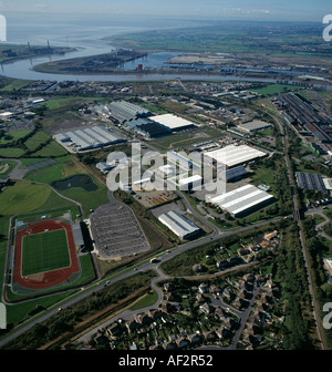 LUFTAUFNAHME DER FLUSS USK UND INDUSTRIEGEBIET NEWPORT, SOUTH WALES UK Stockfoto