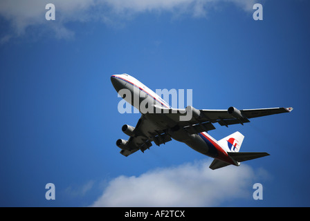 Malaysian Airlines Boeing 747-400 Flugzeuge vom Flughafen Heathrow, Middlesex, England, Vereinigtes Königreich Stockfoto