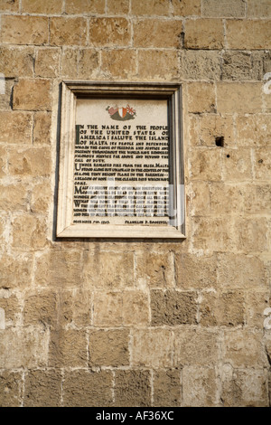 Stein-Plakette an der Wand, der Großmeisterpalast, Valletta, Malta. Stockfoto