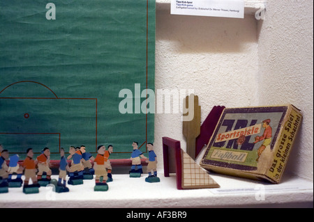 Hamburg verrückte Fußball. Vor dem FIFA 2006. Museum für Hamburgische. Verschiedene Fußball spielt. Stockfoto