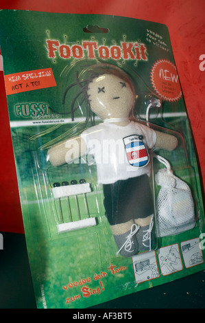 Hamburg verrückte Fußball. Vor dem FIFA 2006. Museum für Hamburgische. FootooKit. VooDoo für Fußball-Fans. Stockfoto