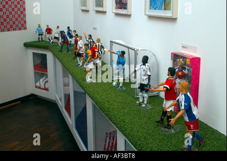 Hamburg verrückte Fußball. Vor dem FIFA 2006. Museum für Hamburgische. Fußball-Spielzeug. Puppen-Football-Spieler Stockfoto