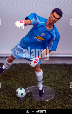 Hamburg verrückte Fußball. Vor dem FIFA 2006. Museum für Hamburgische. Fußball-Spielzeug. Puppen-Football-Spieler Stockfoto