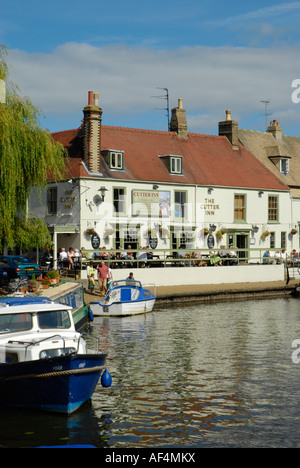 Der Cutter Inn neben dem Fluss Great Ouse Ely Cambridgeshire England Stockfoto