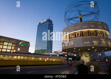 Berlin Alexandersquare astronomischen Weltzeituhr Stockfoto