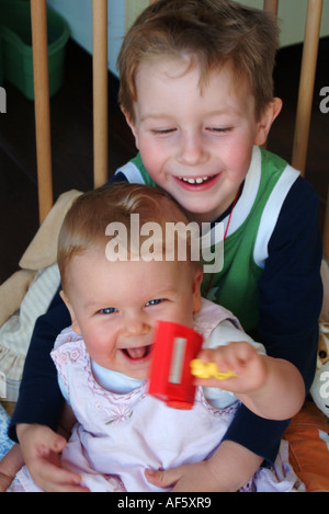 Bruder und Schwester Stockfoto