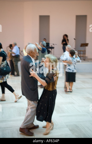Alte Paare tanzen Stockfoto