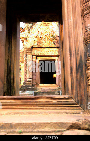 Innenraum der Khmer-Tempel von Banteay Srei - Siem Reap, Kambodscha Stockfoto