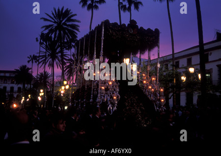 Prozession während der Semana Santa, Jerez De La Frontera, Spanien 2006 Stockfoto