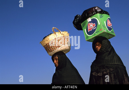 Ägypten Luxor, Wiedereinsteigerinnen vom Markt Stockfoto