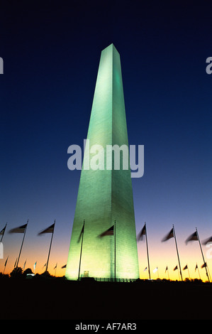 Vereinigte Staaten von Amerika. Washington D.C. Monument mit Flutlicht. Stockfoto