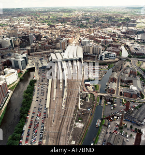 Vereinigtes Königreich. England. Leeds. Luftbild des Bahnhofs der Stadt. Stockfoto