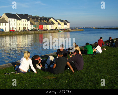 Claddagh Kai und Fluss Corrib. Galway. Co. Galway, Irland Stockfoto