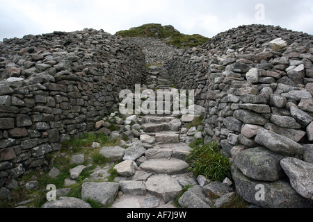 Blick vom Gipfel der Berg Bennachie in der Nähe von Inverurie, Aberdeenshire, Schottland, UK, zeigt der Eisenzeit Wallburg Stockfoto