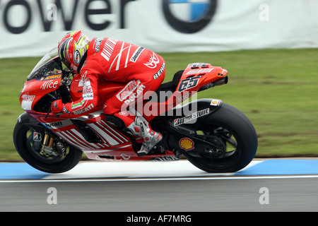 Loris Capirossi italienische Ducati Motorgp Fahrer Aborad seiner 800cc Desmosedici 2007 britische Motorrad GP in Donington Park Stockfoto