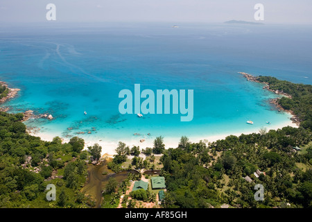 Luftaufnahme der Anse Lazio, Chevalier Bucht, Insel Praslin, Seychellen Stockfoto