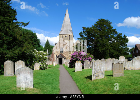 St. James Church, Shere, Surrey, England, Vereinigtes Königreich Stockfoto