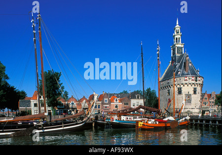 Niederländischen Hoorn Segelboote am alten Hafen Stockfoto