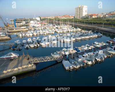 Marina in Viana do Castelo, im Norden von Portugal, Europa EU am Atlantischen Ozean Stockfoto