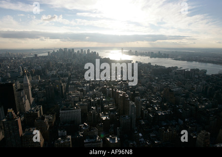 spektakuläre Aussicht vom Beobachtung deck 86. Stockwerk im oberen Bereich das Empire State building mit Blick auf südlichen manhattan Stockfoto