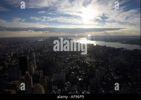 spektakuläre Aussicht vom Beobachtung deck 86. Stockwerk im oberen Bereich das Empire State building mit Blick auf südlichen manhattan Stockfoto