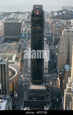 Ein Penn Plaza von Observation Deck 86. Stockwerk im oberen Bereich das Empire State building von New York City New York USA betrachtet Stockfoto