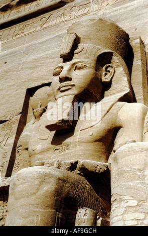 Nahaufnahme der Figur im großen Tempel von Ramses II, Abu Simbel, Ägypten Stockfoto