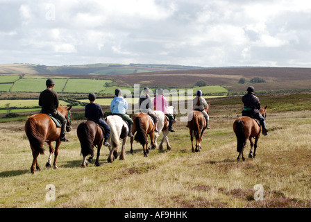 Pony-Trekker auf Brendon Common, Exmoor, Devon, England, UK Stockfoto