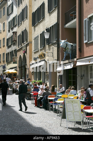 Schweizer Restaurant mit traditioneller Küche in Zürich Stockfoto