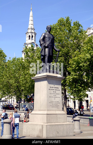 Statue von Generalmajor John Havelock. Ein Denkmal zu Ehren seines Campaaign in Indien 1857. Trafalgar Square, London, England Stockfoto