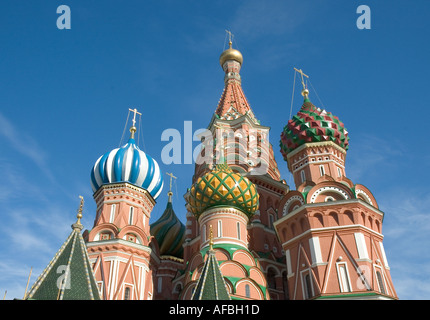 Kathedrale des Schutzes der Allerheiligsten Gottesgebärerin auf dem Graben (Собор Покрова пресвятой Богородицы, что на Рву) auf dem Roten Platz Stockfoto