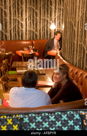 Cafe Le Brebant, 32 Boulevard Poissionniere, 9. Arrondissement, Paris, Frankreich, Herbst 2007 Stockfoto
