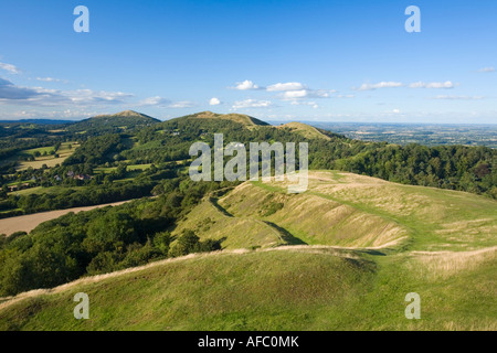 Die Malvern Hills aus Eisen Alter Wallburg auf Herefordshire Beacon Herefordshire Worcestershire Boarder England Stockfoto