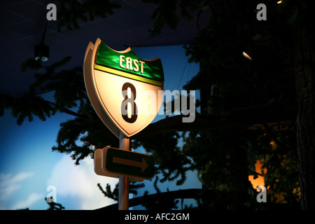 Epcot Center Walt Disney World in Orlando Florida fantastische Kunststoffe funktioniert Ausstellung Straßenschild Stockfoto