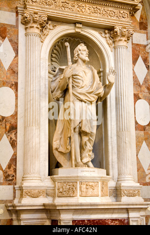 Statue von S Jacobus Major Interieur der Dom Stadt Messina-Sizilien-Italien Stockfoto