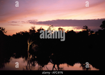Afrikanischen Sonnenuntergang über See Stockfoto