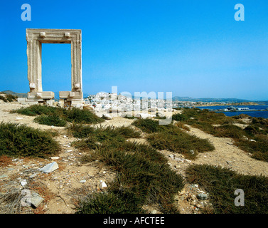 Geographie / Reisen, Griechenland, Cyclades, Stadt Chora, Naxos, Portara, Eingang zu einem unvollendeten Tempel des Apollo, 6. Jahrhundert v. Chr. Stockfoto