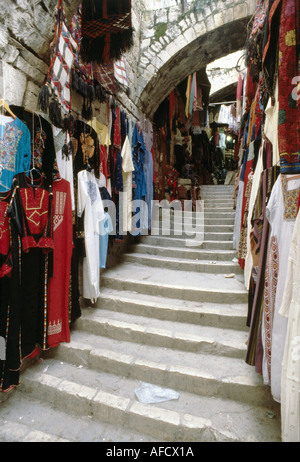 Geographie/Reise, Israel, Jerusalem, Altstadt, Basar, Handel, Architektur, Treppen, Kleidung, Textilien, Asien, Orient, UNESCO, Weltkulturerbe, Stockfoto