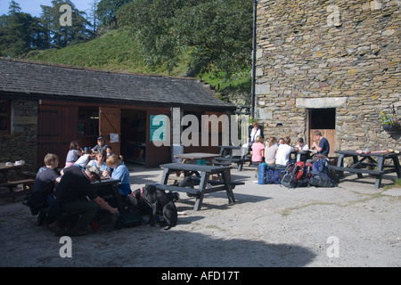 Cafe am Seite Bauernhof Patterdale in der Nähe von Ullswater im Lake District ein Start und Ziel für Spaziergänge rund um und über Platz fiel Stockfoto