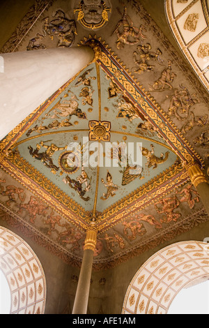 Decke Dekoration des Denkmals Patuxai Vientiane, Laos. Stockfoto