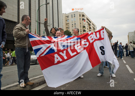Tottenham-Fans auf Tour, Sevilla, Spanien Stockfoto