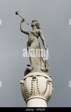 Triumphale Statue auf Soldaten und Matrosen Monument Troy New York Stockfoto