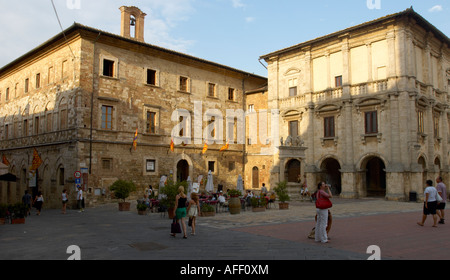 Bauten auf dem Hauptplatz von Montepulciano Toskana Italien Stockfoto