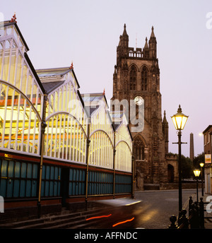 Cheshire Stockport Victorian Market Hall St. Marys Pfarrkirche Stockfoto