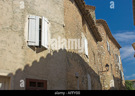 Gasse, Le Barroux Vaucluse Provence Südfrankreich, Mai 2005 Stockfoto