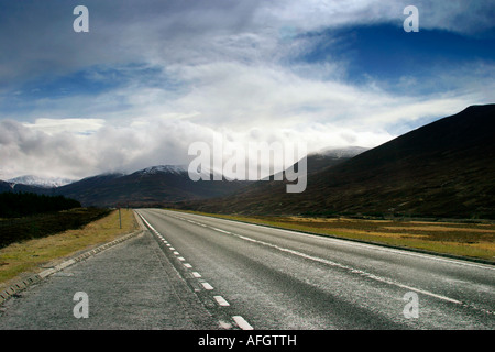 Blick nach Süden vom Drumochter Gipfel der A9, Hochland von Schottland, Großbritannien Stockfoto